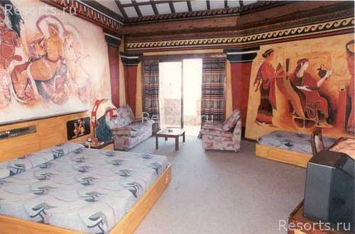 Roman Hotel 2